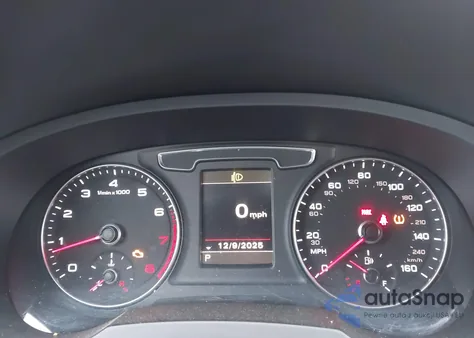 2016 Audi Q3 2.0T Premium Plus z USA, uszkodzony, nr VIN WA1BFCFS1GR010392